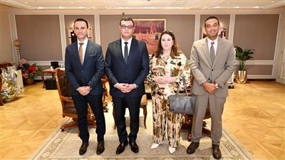 الشربيني يبحث مع المدير الإقليمي لـ”الهابيتات” التحضيرات لاستضافة مصر للمنتدى الحضرى العالمي