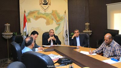 نقيب المحامين يجتمع بإدارة المالية والتصديق على العقود والاستثمار