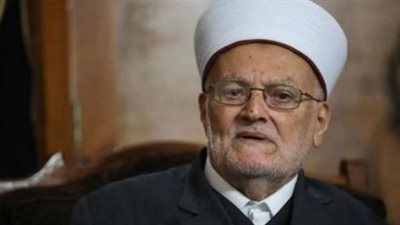 الاحتلال الإسرائيلي يعتقل خطيب المسجد الأقصى الشيخ عكرمة صبري بعد نعيه هنية