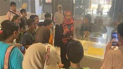 بالصور..أطفال أتوبيس الفن الجميل في رحلة لمتحف الفن الإسلامي