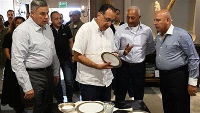 مدبولى: الحكومة تقدم مختلف صور الدعم الممكن للمستثمرين الجادين في مجال الصناعة
