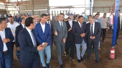 وزير التموين ومحافظ مطروح يتفقدان مصنع تعبئة الغاز بالمحافظة 