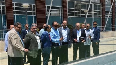 وزير قطاع الأعمال يتفقد حديقة الميريلاند ومبنى غرناطة التاريخي وفرعا لـ
