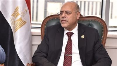 وزير العمل يوجه بسرعة متابعة أحوال العمال ضحايا سقوط سقالة بالجيزة.. وصرف التعويضات