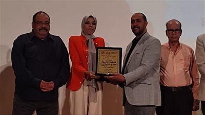 بالصور..بعد فوزها بالتشجيعية.. تكريم الكاتبة فاطمة الشريف بثقافة أسيوط