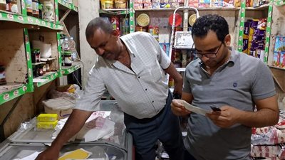 تحرير 132 مخالفة تموينية خلال عدة حملات بالمراكز والأحياء بأسيوط 