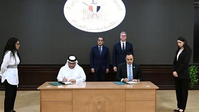 رئيس الوزراء يشهد توقيع مذكرة تفاهم مع الإمارات للتعاون في مجال البترول