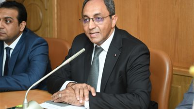 استجابة لمطالب المواطنين والتجار والنواب.. ننشر مواعيد عمل المحال التجارية الجديدة في قنا 