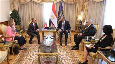 وزير الإتصالات يبحث مع سفير  لاتفيا لدى مصر تعزيز التعاون فى مجالات التحول الرقمى 