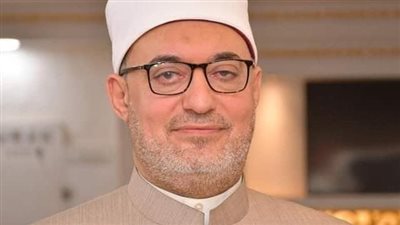 نظير واحد بس.. المفتي يرد على أحد رواد التواصل الاجتماعي بجملة «جايبين مفتي مسيحي»