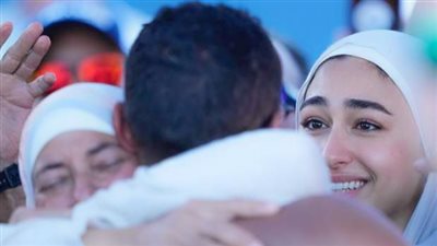 «نظرت له بفخر أثناء التتويج».. من هي مريم عامر خطيبة البطل أحمد الجندي؟