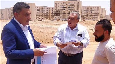 الإسكان تتابع موقف تنفيذ مشروعات المرافق بمدينة حدائق العاصمة