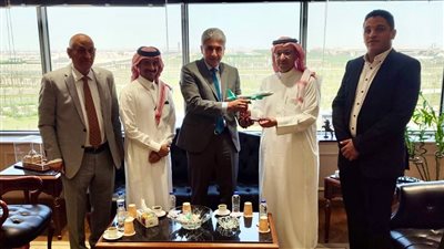 فتحي يبحث مع رئيس مجموعة طيران ناس تعزيز التعاون المشترك لجذب مزيد من الحركة السياحية 