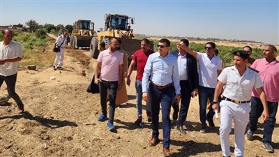الإسكان: إزالة التعديات والإشغالات الواقعة على مساحة 202 فدان بمدينة سفنكس الجديدة