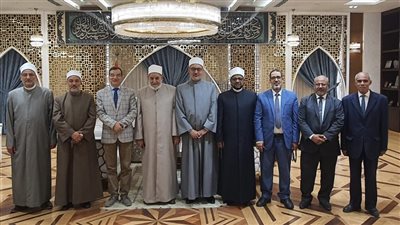 وفد كلية الدعوة الاسلامية بالقاهرة يهنئ  المفتي  بصدور قرار رئيس الجمهورية بتكليفه بالافتاء
