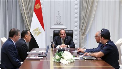الرئيس السيسي يعقد اجتماعا لمتابعة برامج عمل الحكومة في قطاعي الزراعة والمياه