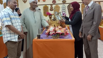 لجنة وزارية لتقييم معارض المجال الصناعي وتكنولوجيا الصناعات بتعليم نجع حمادي   