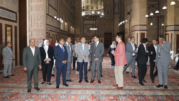 خلف الحدث