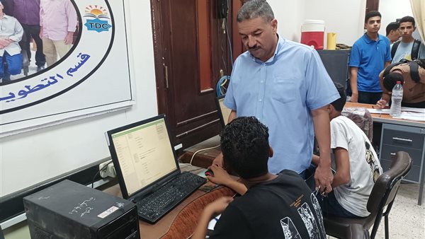 عفت وزيري مدير تعليم