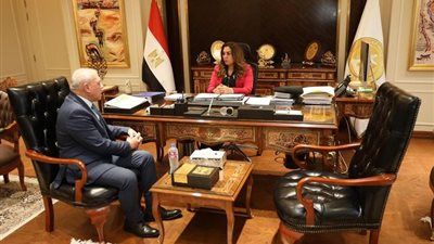 اعرف تفاصيل اجتماع وزيرة التنمية المحلية اليوم مع رئيس هيئة تنمية الصعيد