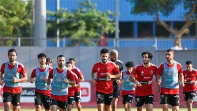 ناقد رياضي: كان يجب تأجيل معسكر منتخب مصر بعد أزمة غياب الــ6 لاعبين