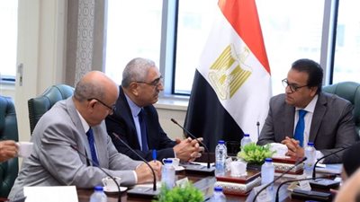 وزير الصحة يستقبل لجنة الرقابة المستقلة لبرنامج منظمة الصحة العالمية للطوارىء الصحية