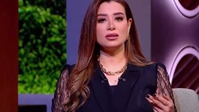 بعد تصريحها المثير عن المساكنة... مروة صبري تهاجم إيناس الدغيدي