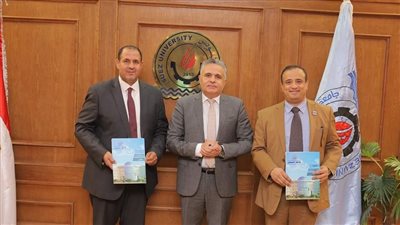 رئيس جامعة السويس يشهد توقيع بروتوكولي تعاون مع شركة دار المنظومة