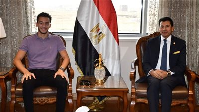 وزير الرياضة:البطل الأولمبي محمد السيد قدوة حسنة للشباب المصري
