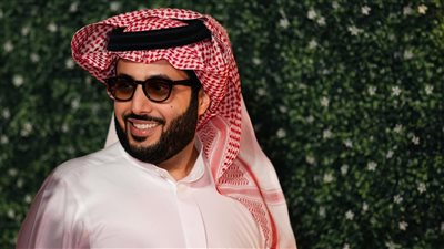 فيلم «الست» بين الحقيقة والجدل... تصحيح رسمي من تركي آل الشيخ