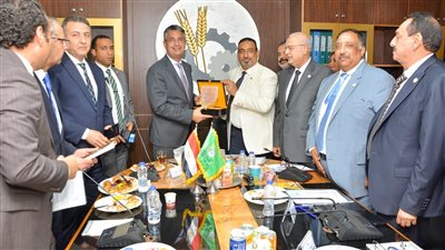 وزير التموين  يوجه بانتظام معدلات توريد المكرونة بالمنظومة التموينية والحرة وتوافر الأرز في الأسواق