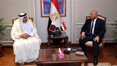 بحث تعزيز التعاون المصري القطري في مجالي النقل والصناعة والاستثمار