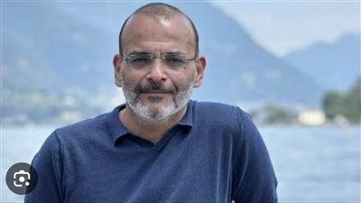 المؤلف أيمن بهجت قمر يعلن وفاة ابنتى عمه