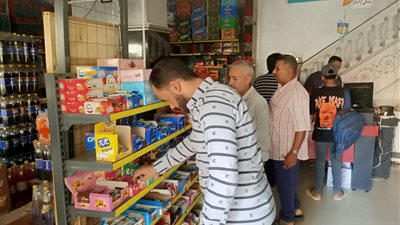 محافظ الغربية يتابع نتائج الحملات التفتيشية على الاسواق والمحال التجارية
