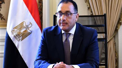 رئيس مجلس الوزراء يكشف عن  شروط استيراد السيارات