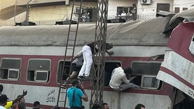 تفاصيل جديدة عن حادث قطاري الزقازيق المروع.. وزير النقل يكشف عن أسباب أولية