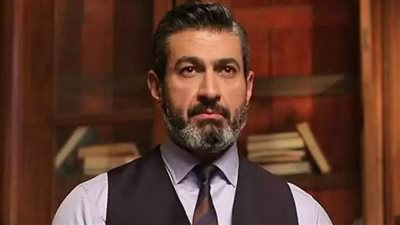 ياسر جلال يكرر تعاونه مع مؤلف علاقة مشروعه فى للعدالة وجه آخر 