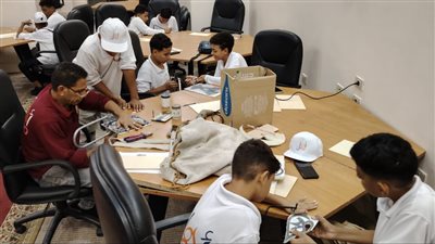 بالصور..فنيات الخيامية والرسم بالموسيقى في ورش أسبوع أطفال 