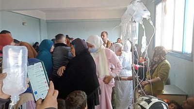 إصـ.ــابة 60 شخصــًا بالتسـ.ـمم  في أسوان