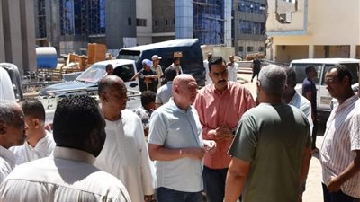 بعد تعرضهم لاشتباه تسمم.. تماثل وخروج 124 مواطن ومواطنة من المستشفي بنصر النوبة بأسوان 