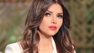 الإعلامية إيمان الحصري تتعرض لأزمة صحية جديدة