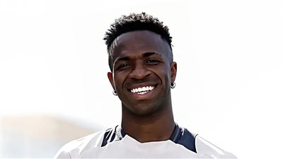 فينيسيوس جونيور يحصد جائزة أفضل لاعب في دوري أبطال أوروبا للموسم الماضي