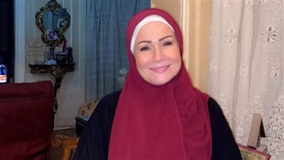 الإعلامية هبة رشوان تعلن ارتداءها الحجاب