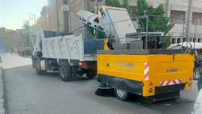 الأقصر.. رفع 450 طن مخلفات وأتربة فى حملات نظافة مكثفة بإسنا
