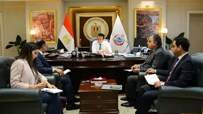 نائب رئيس مجلس الوزراء وزير الصحة والسكان يستقبل السفير المصري بجنوب أفريقيا