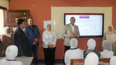 محافظ القليوبيه يتفقد عدد من  المعاهد الأزهرية والمدارس لمتابعة انتظام الدراسه 