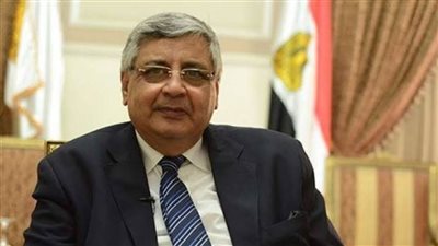 بكتيريا الإيكولاي تهدد أسوان.. مستشار الرئيس يحذر: التلوث في الطعام والشراب وراء الإصابات