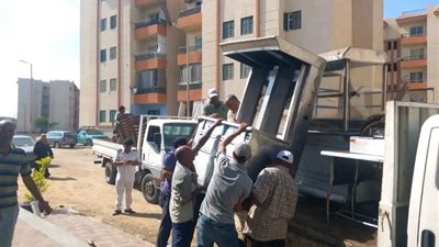 جهاز تنمية العاشر من رمضان يشن حملة لازالة والتعديات ووقف البناء المخالف