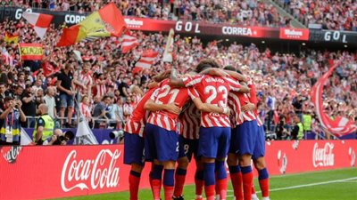 أتلتيكو مدريد وفالنسيا.. فوز صعب للروخي بلانكوس في الجولة 17
