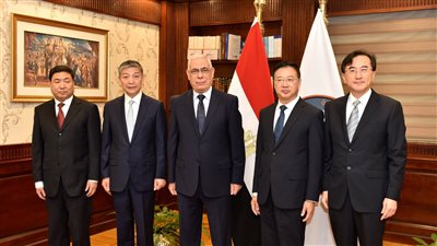النائب العام يلتقِي النائب العام المساعد الدائم للنيابة العامة بالصين